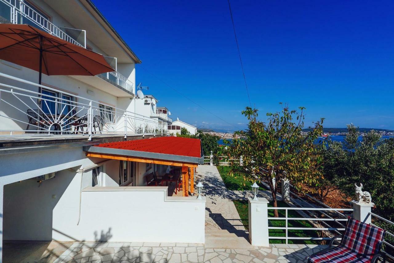 Apartmani Simundic Трогір Екстер'єр фото