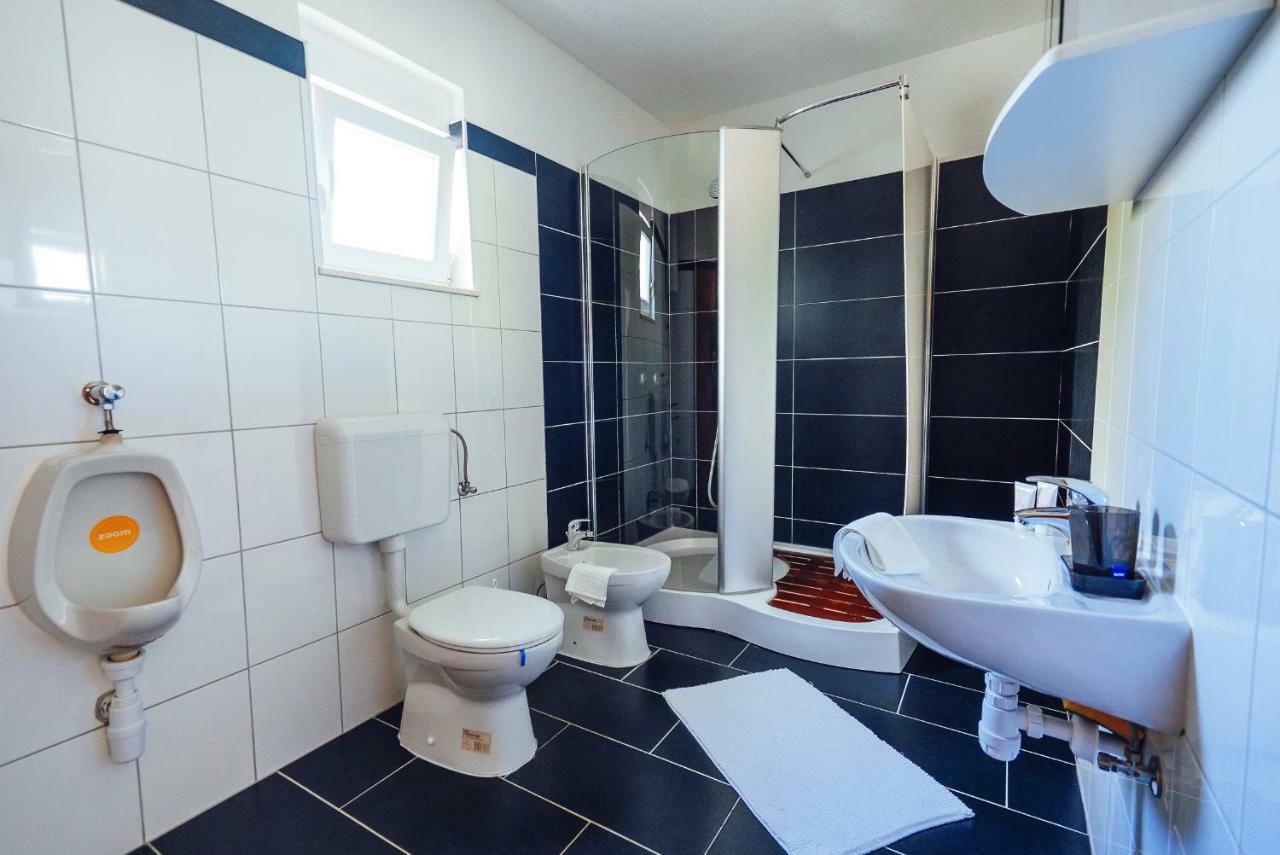 Apartmani Simundic Трогір Екстер'єр фото